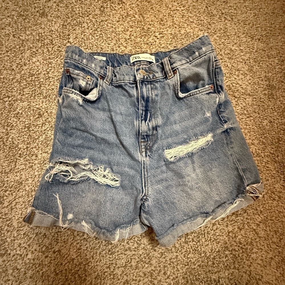 Zara Women's Distressed Blue Jean Shorts
